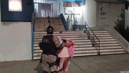 Río Tercero: escondían droga para vender en la habitación de sus hijos