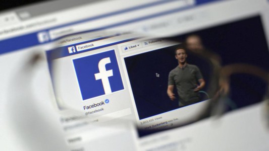 Facebook admite que recopila datos incluso de no usuarios
