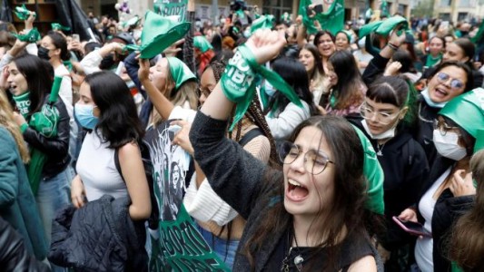 Despenalizaron el aborto hasta las 24 semanas de gestación en Colombia