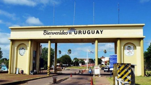 Uruguay ablanda las restricciones: acepta test de antígenos de quienes ingresen