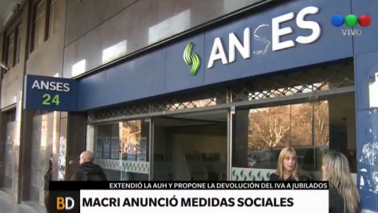 Macri anunció medidas sociales: universalización de la AUH y la devolución del IVA a jubilados
