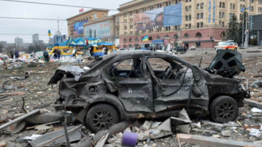 Cómo se vive en Jersón, la primera ciudad ucraniana ocupada por los rusos: saqueos y trampas bombas