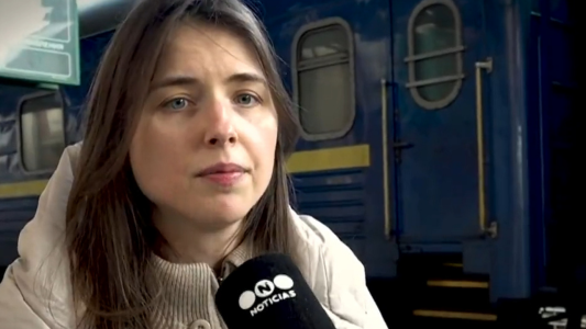 Historias de la guerra: civiles piden ayuda para salir de Kiev