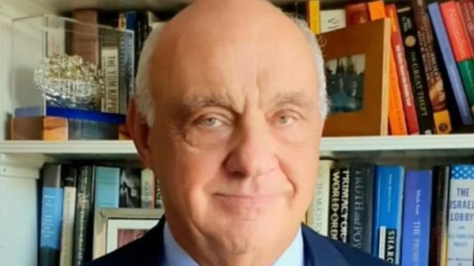 Murió Atilio Molteni, el diplomático que debió cerrar la embajada argentina en Londres en 1982