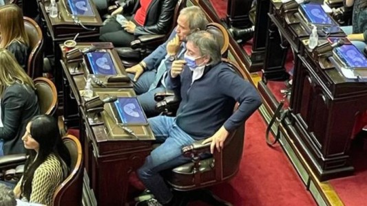 Acuerdo con el FMI: Máximo Kirchner bajó al recinto y rechazó el proyecto