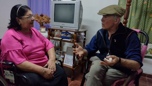 A 40 años de la Guerra de Malvinas: el abrazo de Elma y Geoffrey