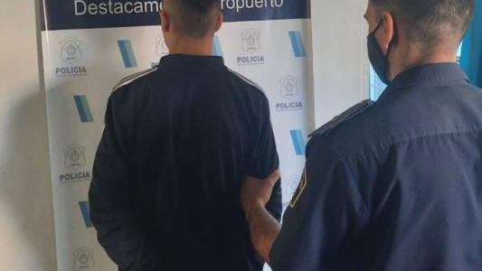 Tiene 16 años y era buscado por robar un teléfono celular y balear dos veces en el tobillo a la víctima