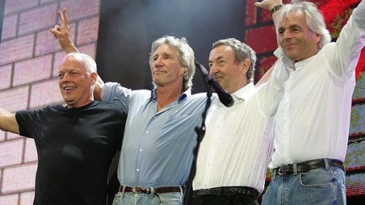 Pink Floyd retira su discografía desde 1987 de las plataformas rusas