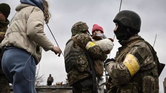 Guerra en Ucrania: más de 20.000 personas fueron evacuadas de Mariúpol