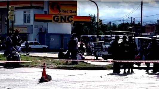 Nena de 4 años cayó del auto en movimiento de su padre, la atropelló una camioneta y murió