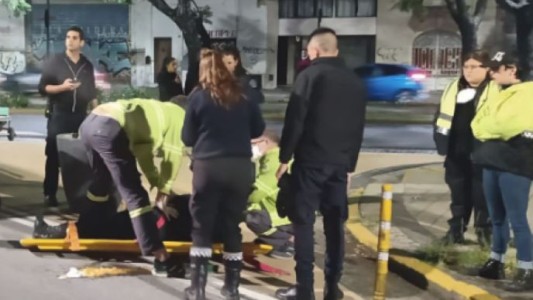 Arrastró tres cuadras a un inspector en el capot del auto para evitar un control vial y quedó detenido