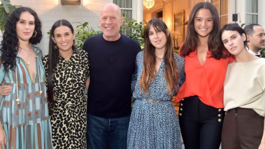 La familia de Demi Moore y Bruce Willis se mantiene unida pese a su divorcio hace 20 años