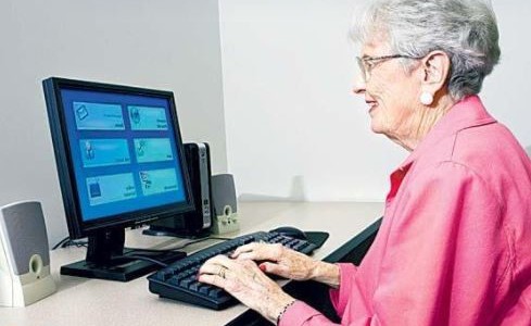 Capacitación virtual gratuita sobre seguridad informática y ciberdelito para adultos mayores