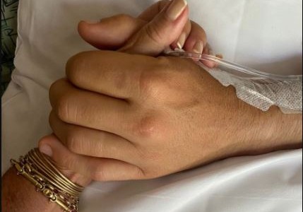 La foto de la trilliza de Oro María Emilia junto a su hijo internado: "Vamos, Corchi"