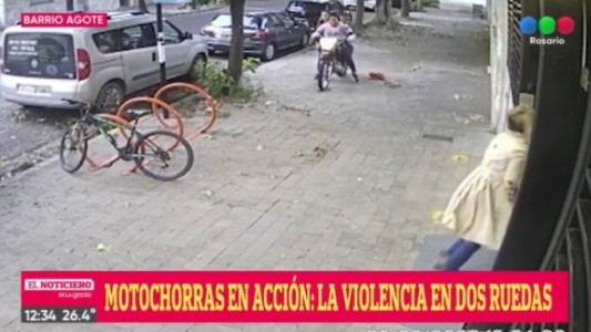 Video: El ataque de las motochorras armadas en Rosario