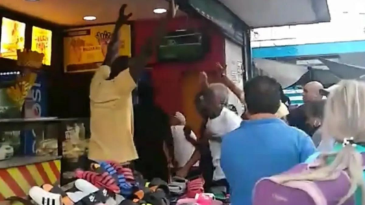 Clasificó Senegal y se festeja hasta en Morón - #FlashChat