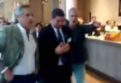 Escracharon a Alberto Fernández en un shopping