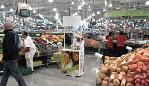 El Gobierno reclamó el esfuerzo de los supermercados para contener la inflación