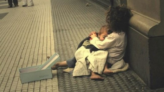 Piden la "urgente aplicación" de ley de "contención social" para niños y niñas en situación de calle