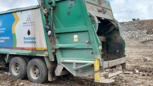 Horror en un basural de Córdoba: hallaron el cuerpo de un bebé en el camión recolector de basura
