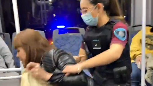 COVID en Argentina: números bajos, escándalo en alza - #FlashChat