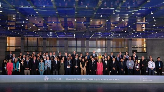 Cristina Kirchner participa de la apertura de sesión plenaria del Eurolat en el CCK