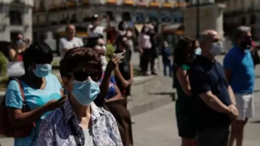 La OMS instó a los países a "no bajar la guardia" ante la pandemia de coronavirus