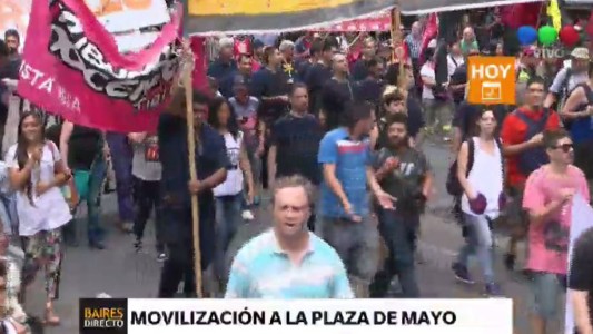 La izquierda se moviliza a Plaza de Mayo "contra el ajuste y el tarifazo"