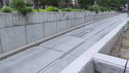 Del drama a la esperanza: despertó Ezequiel, el joven que cayó a un túnel cuando escapaba de una patota