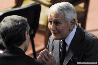 Concedieron prisión domiciliaria a Etchecolatz, pero por ahora seguirá en la cárcel