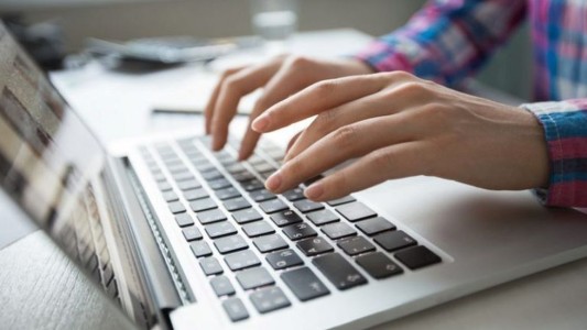 Anuncian programa de formación online para emprendedores y pymes de todo el país