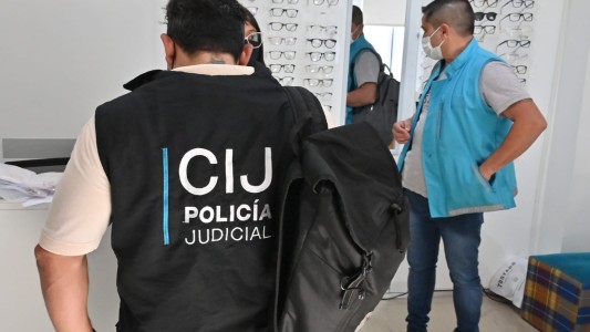 Clausuran una óptica en Barrio Norte por realizar prácticas oftalmológicas ilegales