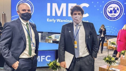 Guzmán se reunió con funcionarios del FMI: habilitarían un desembolso de USD 4.150 millones