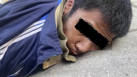 Internan en el Hospital Borda y con custodia al hombre que atacó a una mujer policía en Palermo