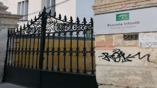 Dos nenes de dos años se escaparon de una guardería en motos de juguete