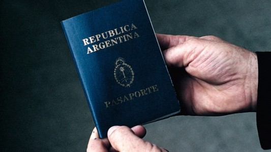 Eliminan el sellado en los pasaportes para entrar o salir del país