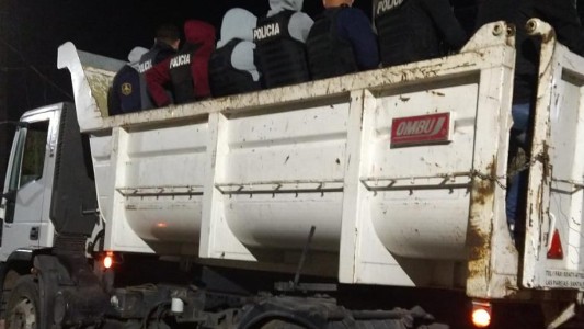 "Operativo troyano" en Almirante Brown: la Policía ingresó encubierta en un camión de basura