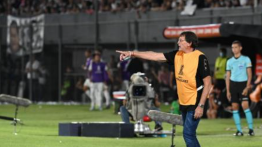 Falcioni: "Hicimos dos goles para ganar pero no los cobraron"