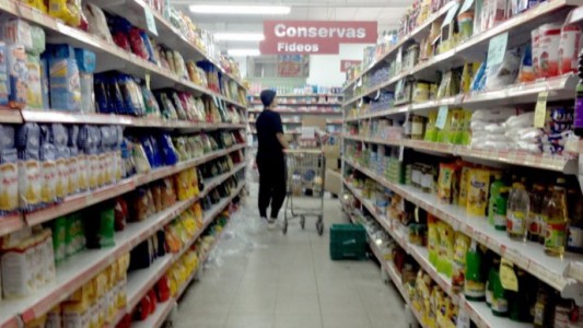 Gobierno y empresarios de San Luis acordaron canasta social con 20 productos a 200 pesos