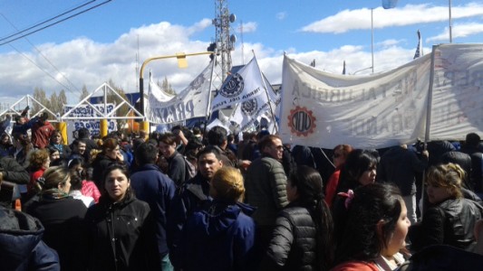 Tierra del Fuego: metalúrgicos marcharon en defensa de sus fuentes laborales
