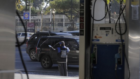 Empresarios presionan al Gobierno por un nuevo aumento de 7% en las naftas