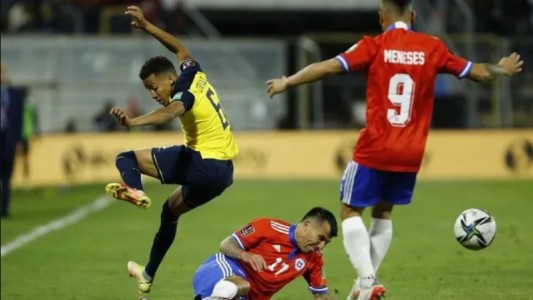 La FIFA aceptó investigar la denuncia contra Ecuador: Chile busca entrar al Mundial por "escritorio"