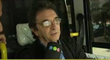 Video: La emotiva despedida a un colectivero de la línea 216 que se jubiló