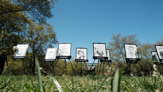 EE.UU. superó el millón de muertos por coronavirus: "Debemos mantenernos vigilantes ", dijo Biden