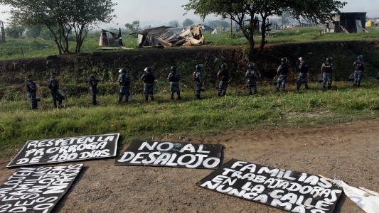 Diputados bonaerenses aprobaron la suspensión de desalojos de villas y asentamientos