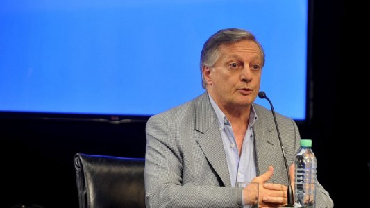 Aranguren: "La quita de retenciones a las mineras permitió sostener el empleo de 12 mil familias argentinas"