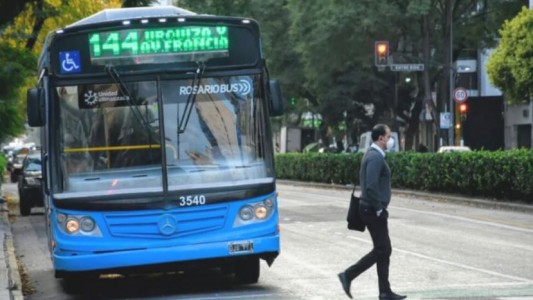 Tras llegar a un acuerdo, la UTA levantó el paro de colectivos en el interior