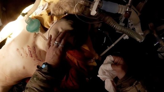 La cámara de una paramédica ucraniana, capturada por los rusos, revela los horrores en Mariupol