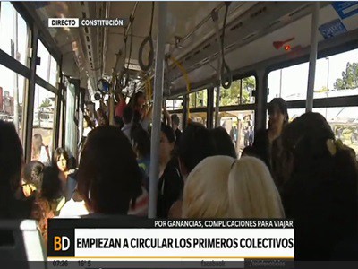 Los colectivos reanudan paulatinamente sus servicios