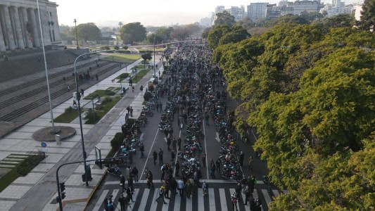 Más de 1.800 motociclistas recorrieron la Ciudad de Buenos Aires para un evento a beneficio